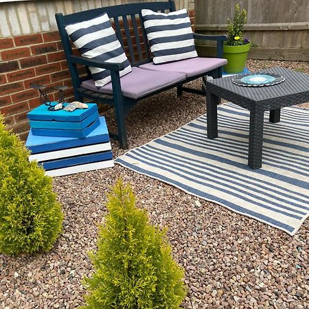 The Sashes - Stylish Apartment - Free Parking - Ultrafast Wifi - Smart Tv - Netflix - Sleeps Up To 6! Close To Poole Town Center & Sandbanks & Bournemouth Exterior photo