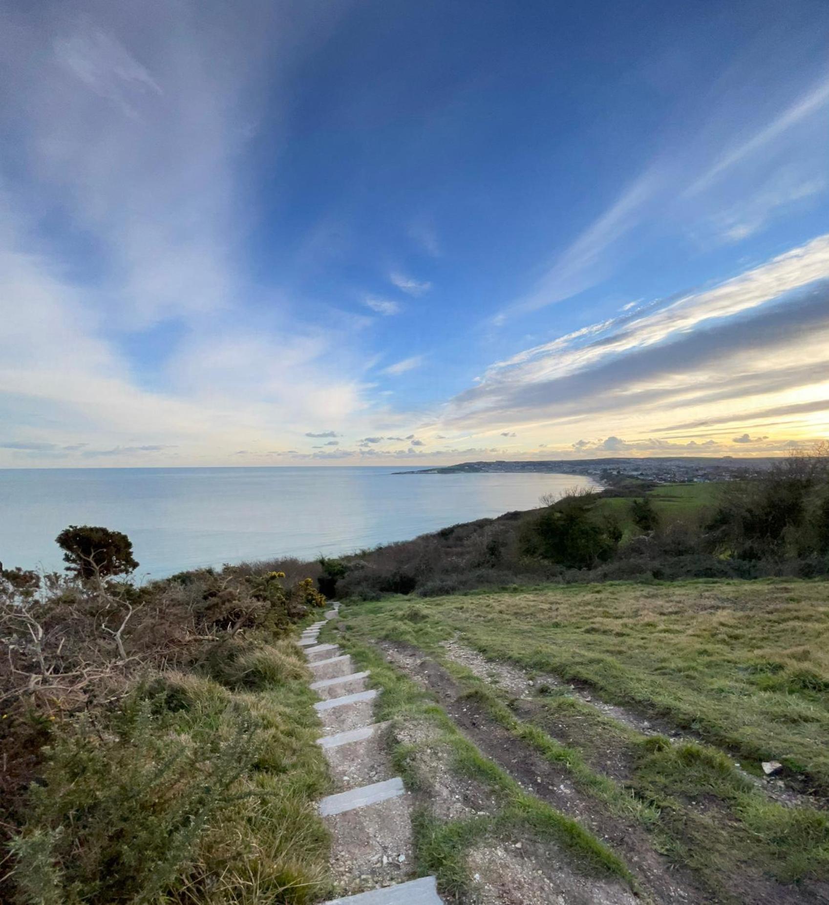 The Sashes - Stylish Apartment - Free Parking - Ultrafast Wifi - Smart Tv - Netflix - Sleeps Up To 6! Close To Poole Town Center & Sandbanks & Bournemouth Exterior photo