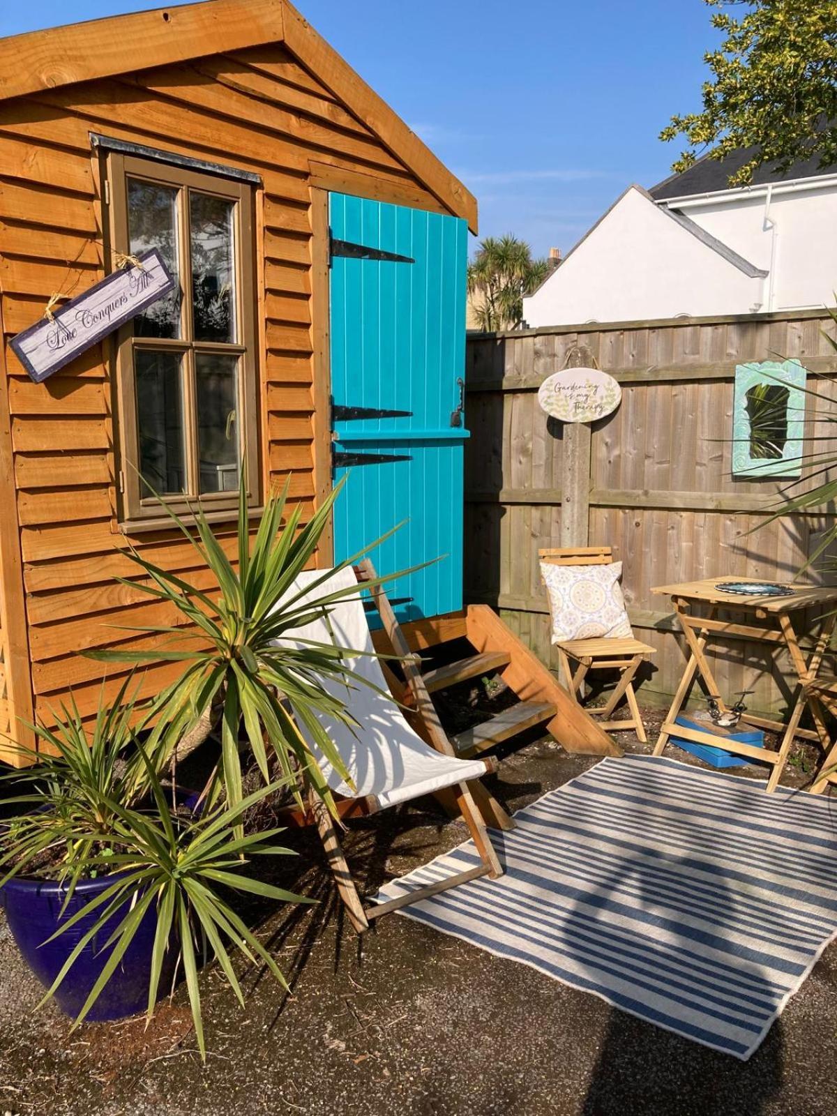 The Sashes - Stylish Apartment - Free Parking - Ultrafast Wifi - Smart Tv - Netflix - Sleeps Up To 6! Close To Poole Town Center & Sandbanks & Bournemouth Exterior photo
